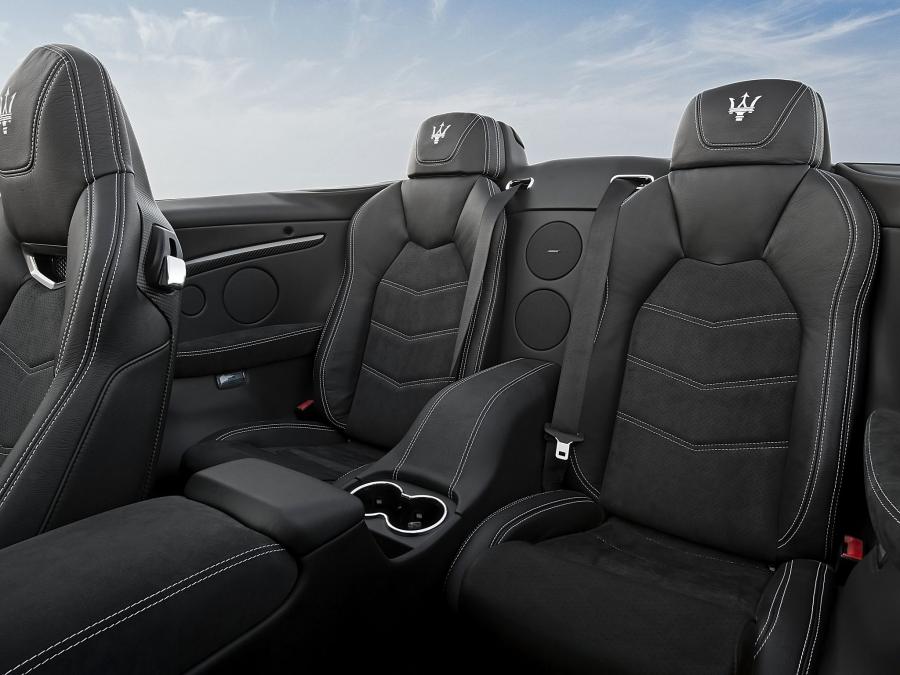  Maserati GranCabrio MC 2013 года  (фото 22 из 34)